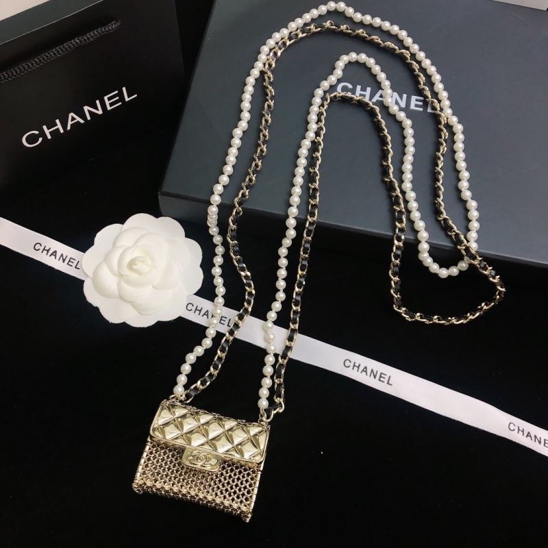 Ch*el brooches
